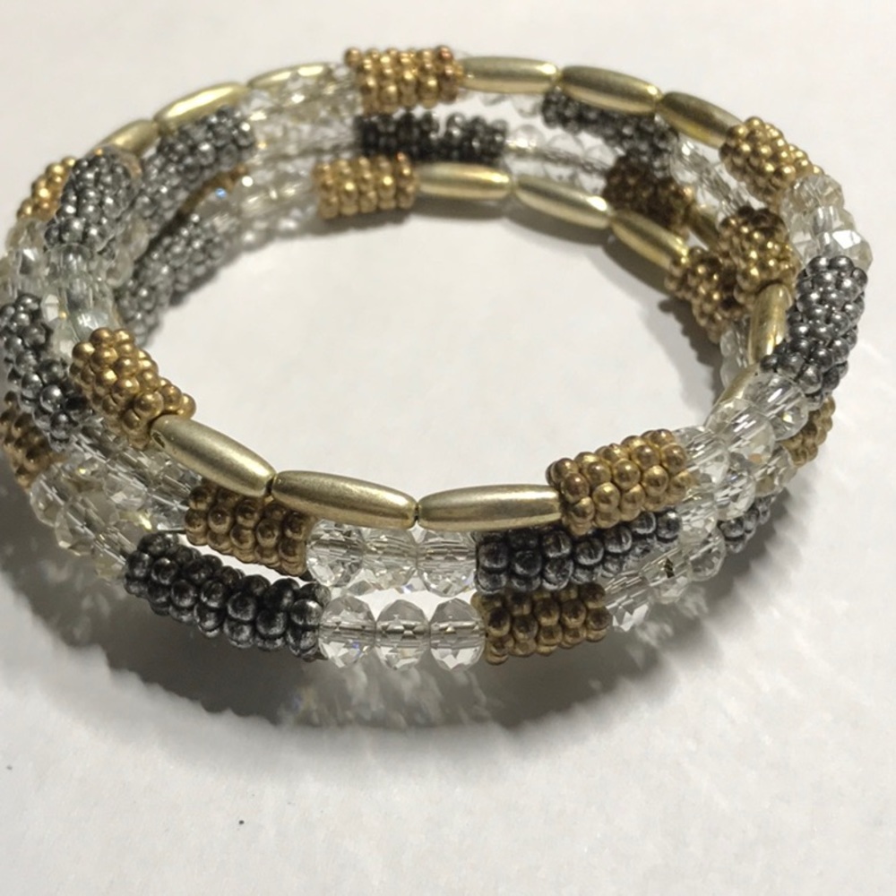Memory wire beaded bracelet